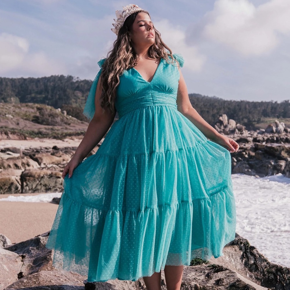 Jeanne Dress in Teal - Picture 2 of 6